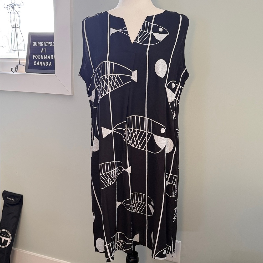 Beautiful Black and White Fish Print Midi Dress with Pockets Size M